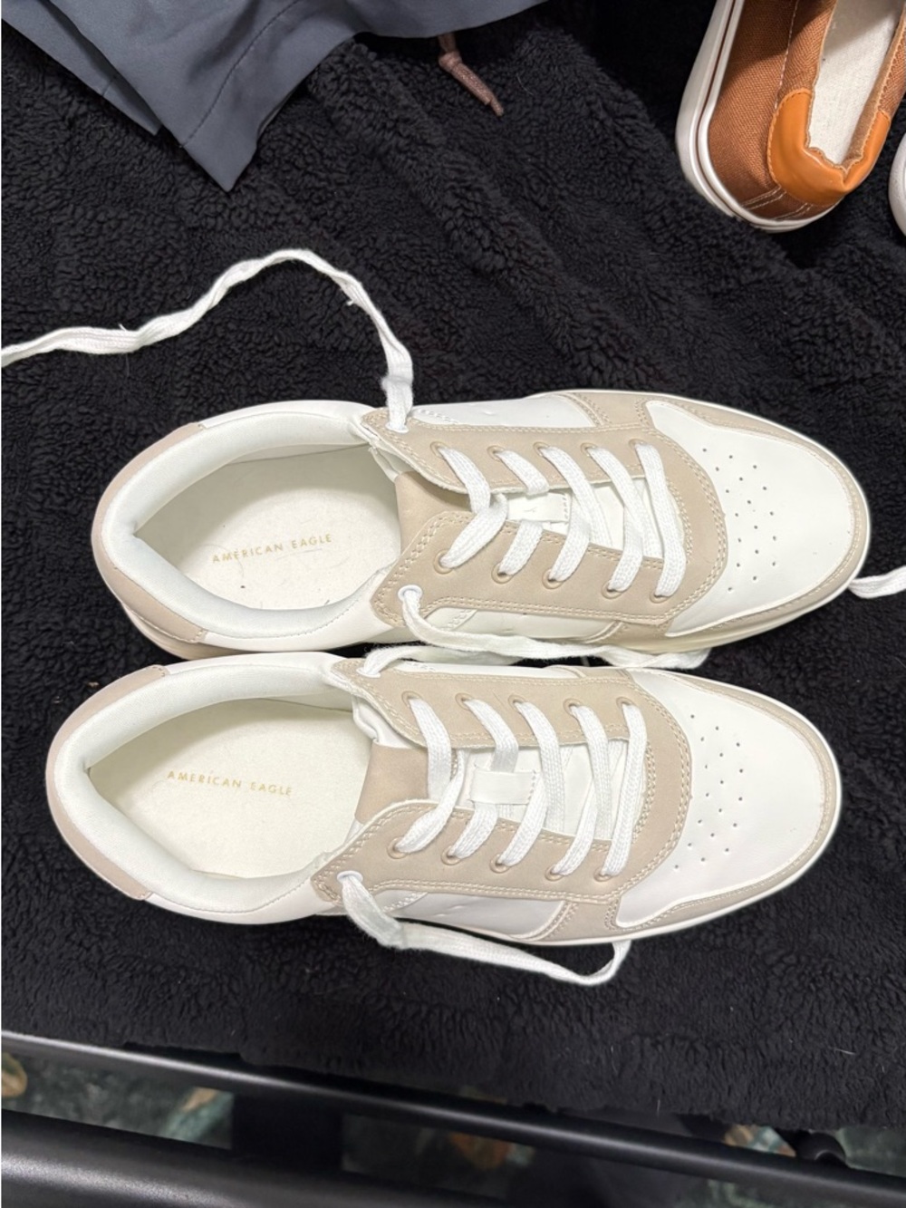 American Eagle White & Beige Casual Sneakers